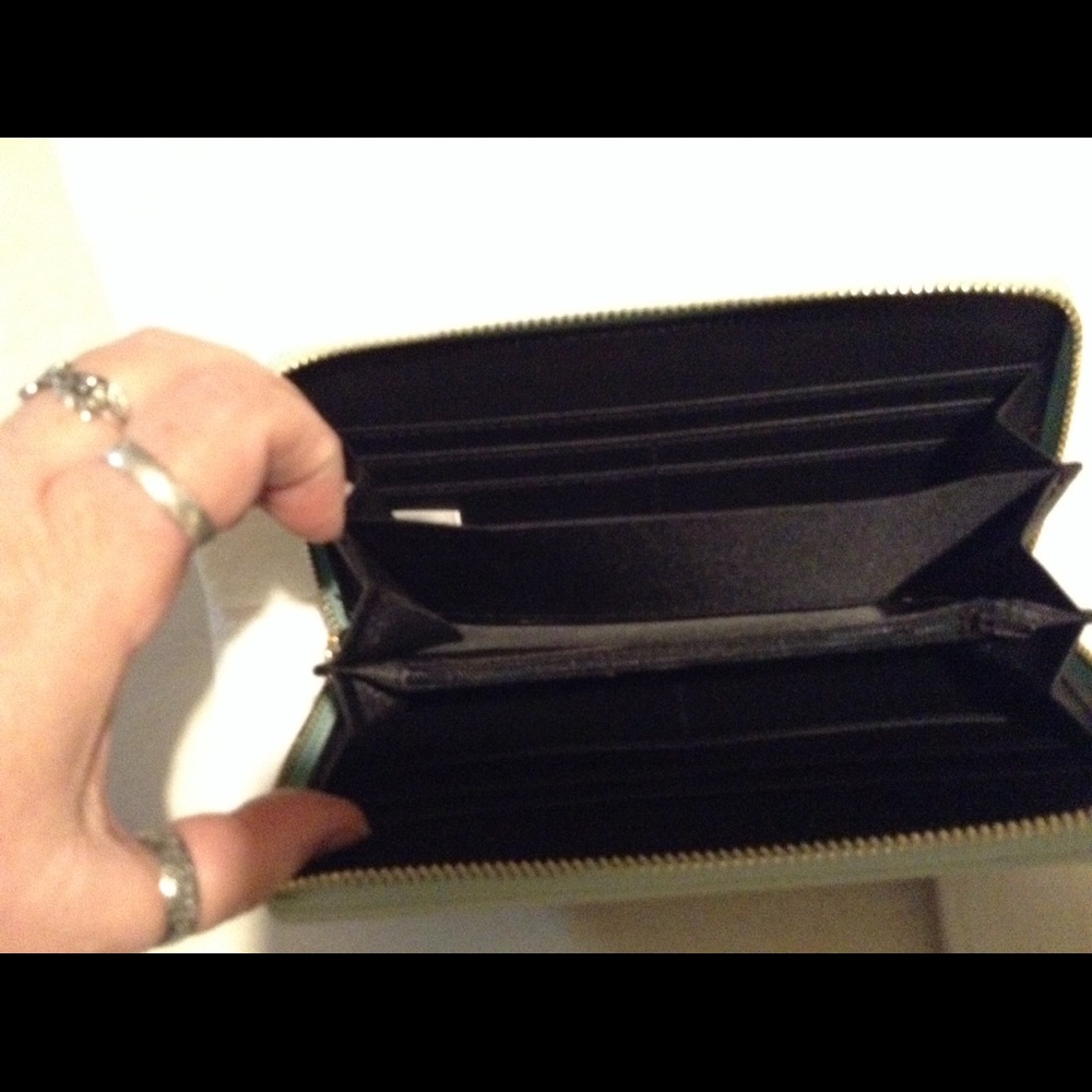 Handpainted Starfish faux leather wallet, new. - Picture 4 of 4